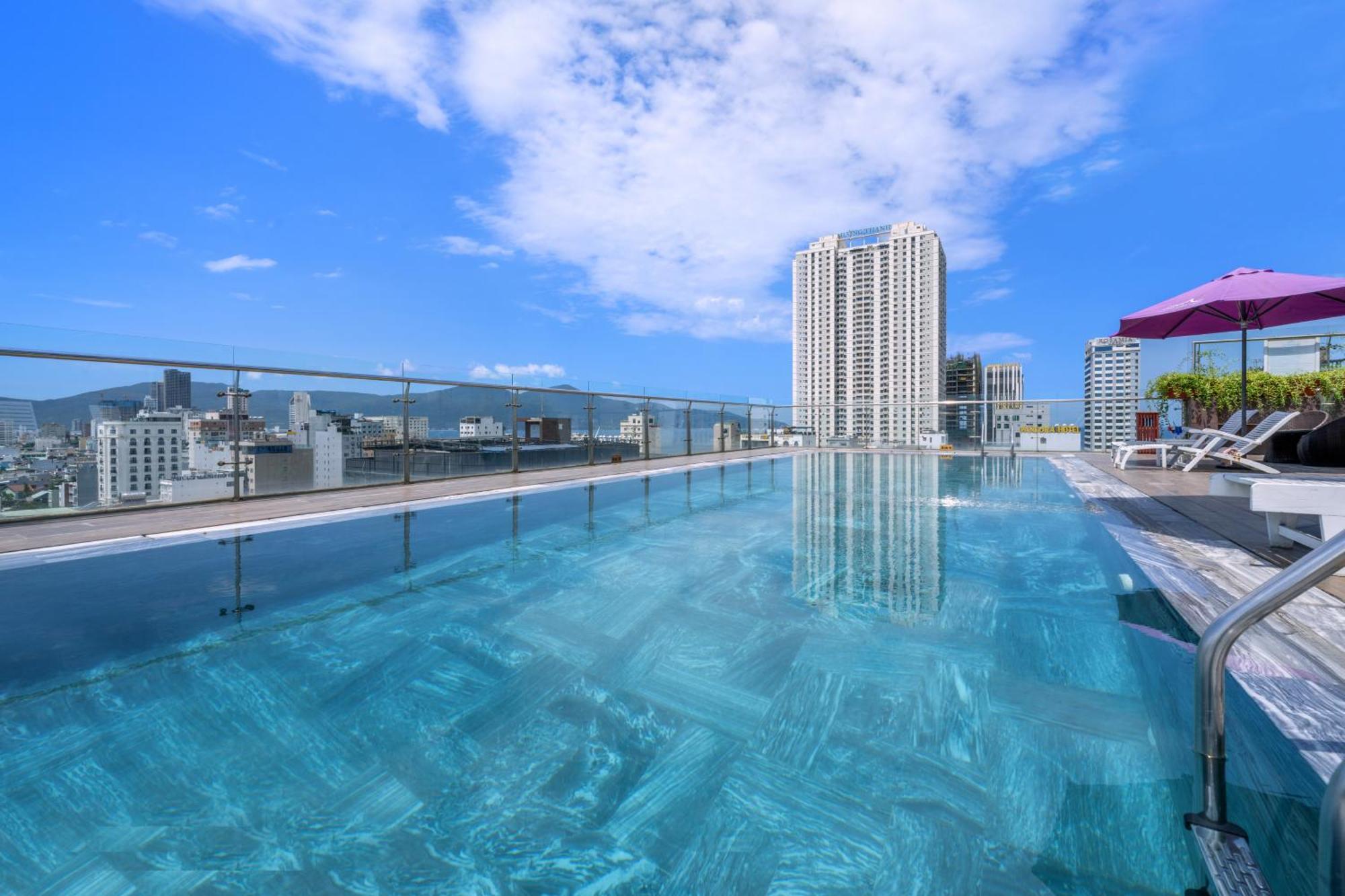 Aria Grand Hotel & Spa Da Nang Exterior photo
